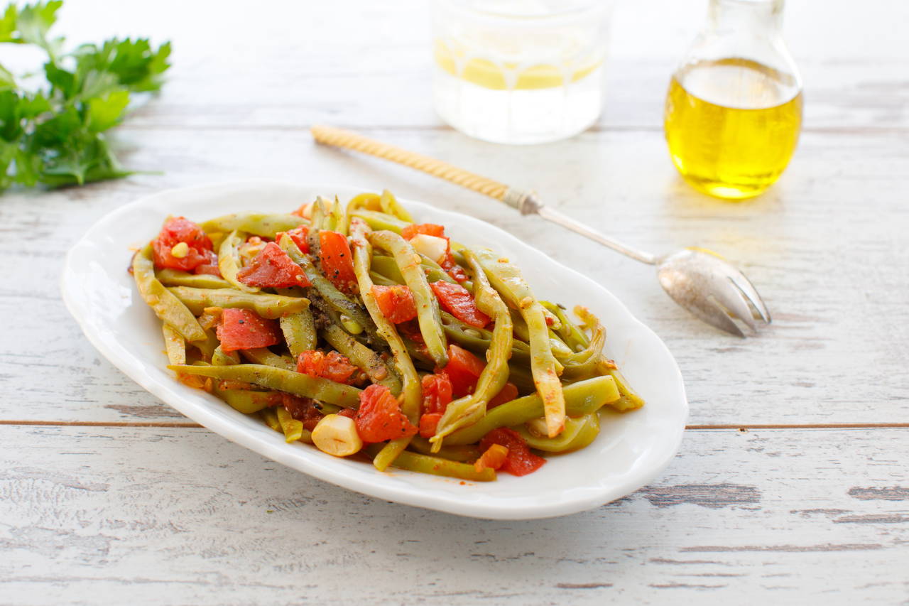 Kış sofralarına yaz mevsimini taşıyan enfes lezzet: Kışlık taze fasulye konservesi tarifi