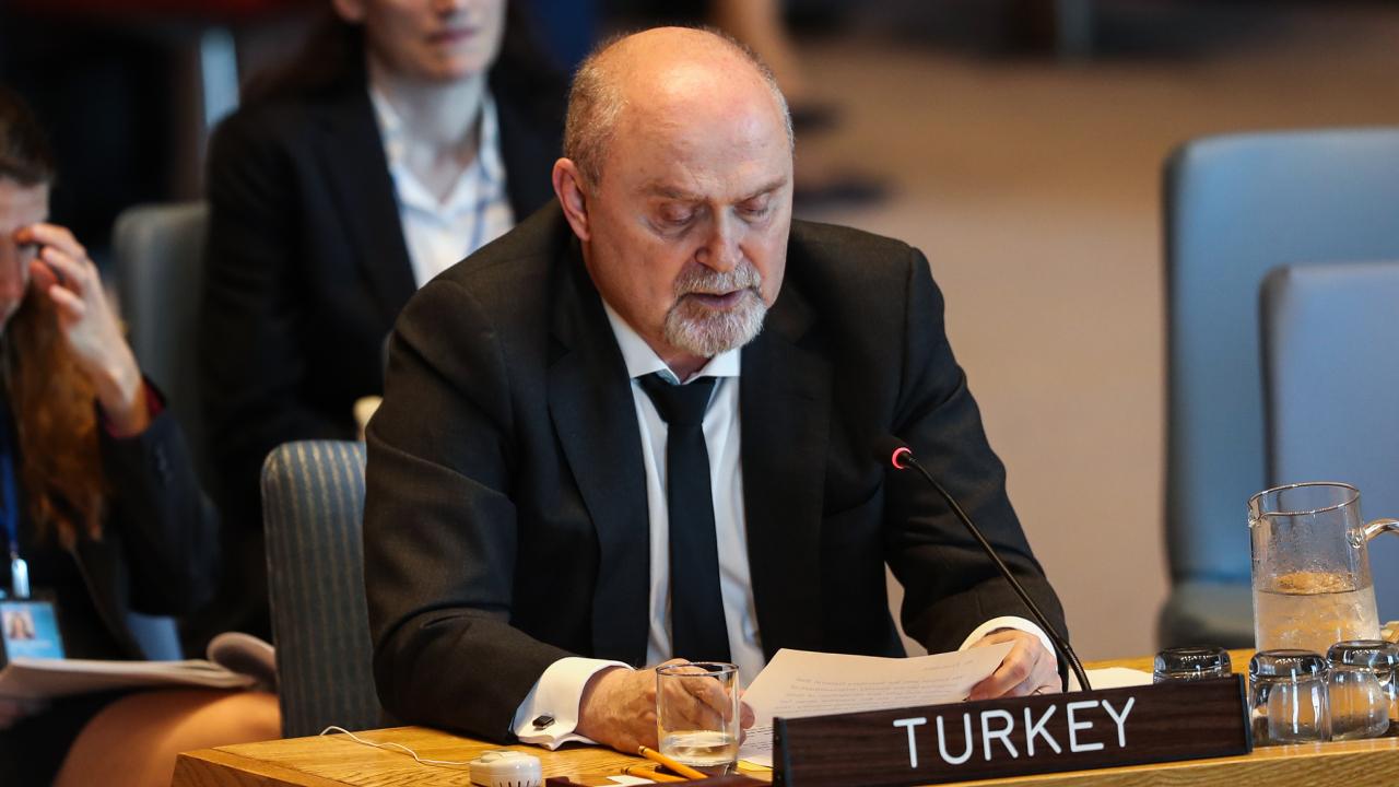 Azerbaycan'dan Feridun Sinirlioğlu açıklaması: 'Memnuniyetle karşılıyoruz'