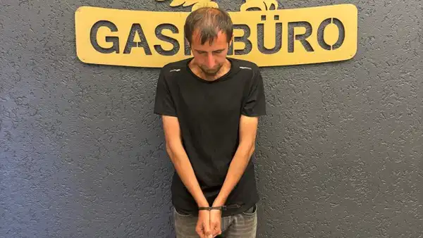 Zorla aracına bindiği kadını istediği yere götürdü: Para ve kolyesini aldı