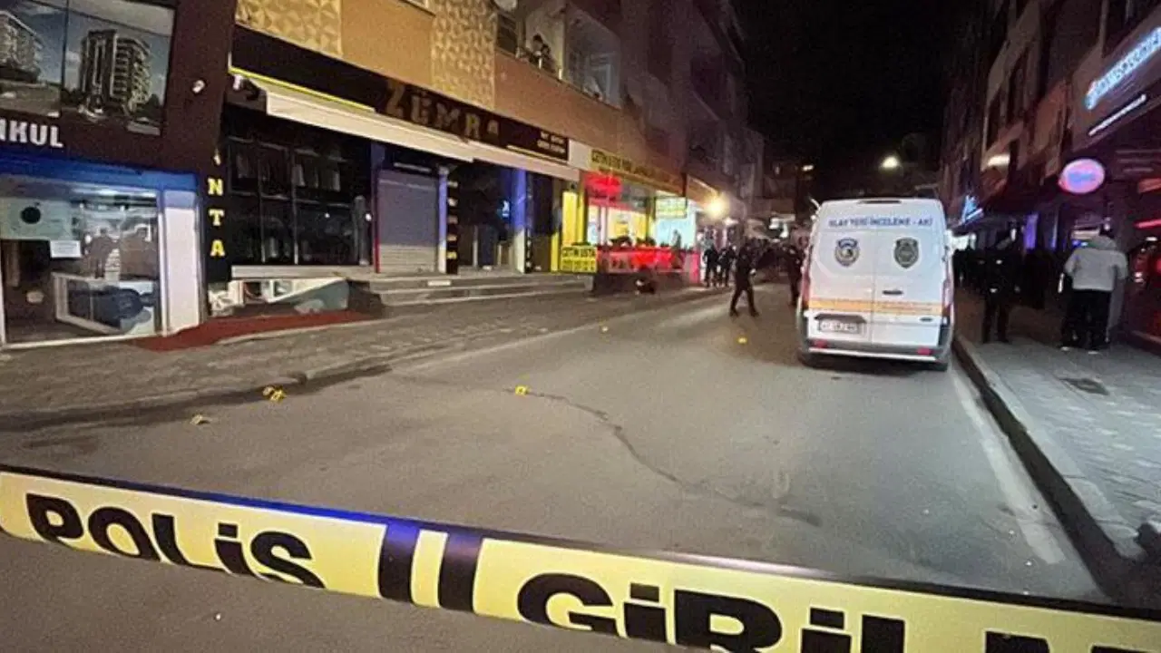 Gebze’de restorana araçtan silahlı saldırı: 2 yaralı