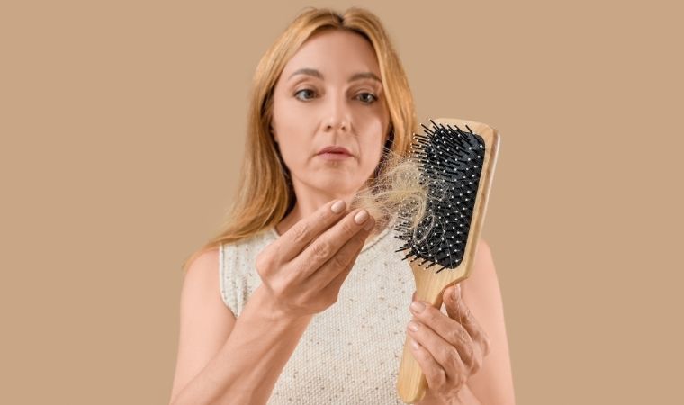 Saç tellerinin incelmesine sebep olan 7 zararlı alışkanlık