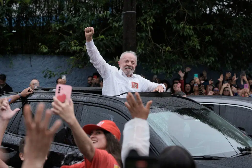 Brezilya'da sandıktan sürpriz çıktı: Bolsonaro'nun oğlu kaybetti, Lula dördüncü kez başkan!