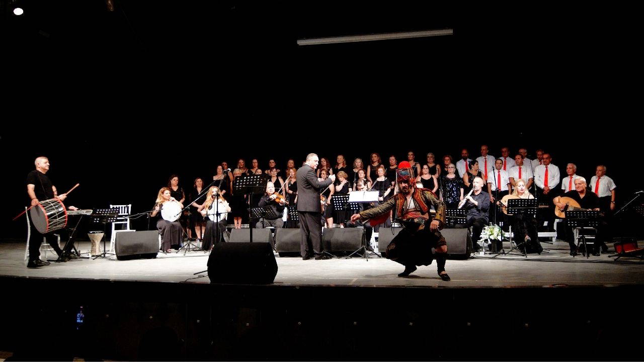 Atatürk’ün Sevdiği Şarkılar Bornova’da yankılandı