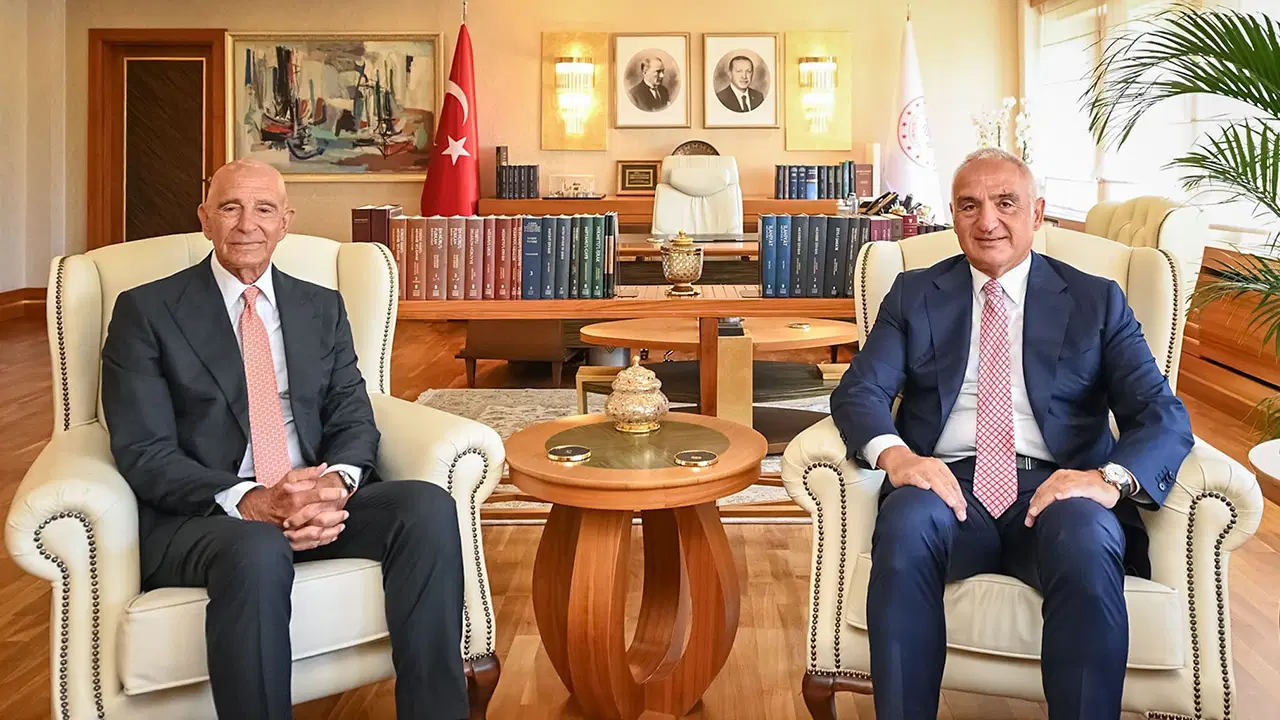 Turizm Bakanı Mehmet Nuri Ersoy, ABD Büyükelçisi Tom Barrack ile bir araya geldi