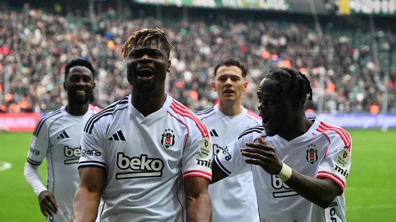Spor yazarları Kocaelispor - Beşiktaş maçını değerlendirdi: 'Ligin kaderini Beşiktaş belirleyecek!'