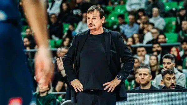 Ergin Ataman'dan ayrılık mesajı: 'EuroLeague veya Yunanistan Ligi'ni kazanamazsak...'