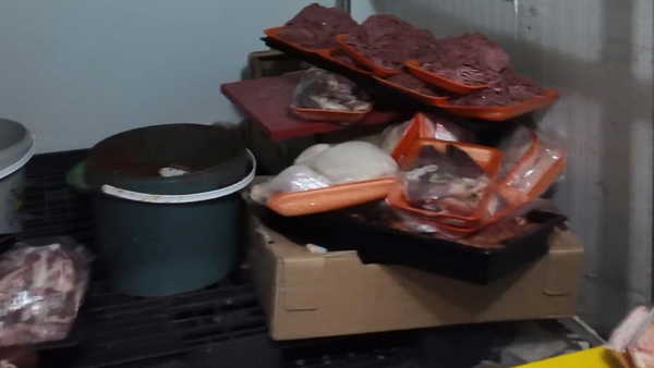 Baskın yapılan kasaptan küflü ve bozuk etler çıktı: Faaliyetten menedildi