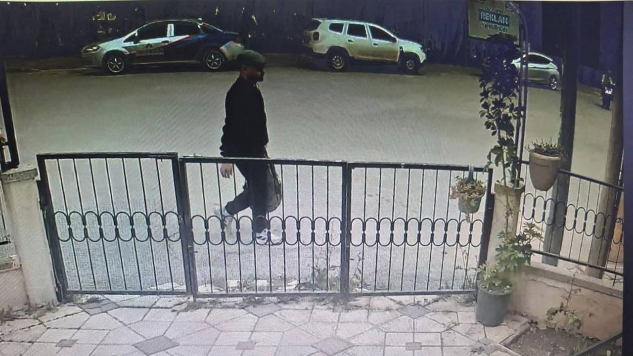 'Polisiz' diyerek dolandırdılar: Kaçarken kaza yapıp yakalandılar