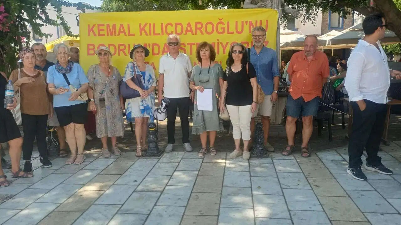 Bodrum'da Kılıçdaroğlu'na karşı imza kampanyası: Binlerce kişi imza attı