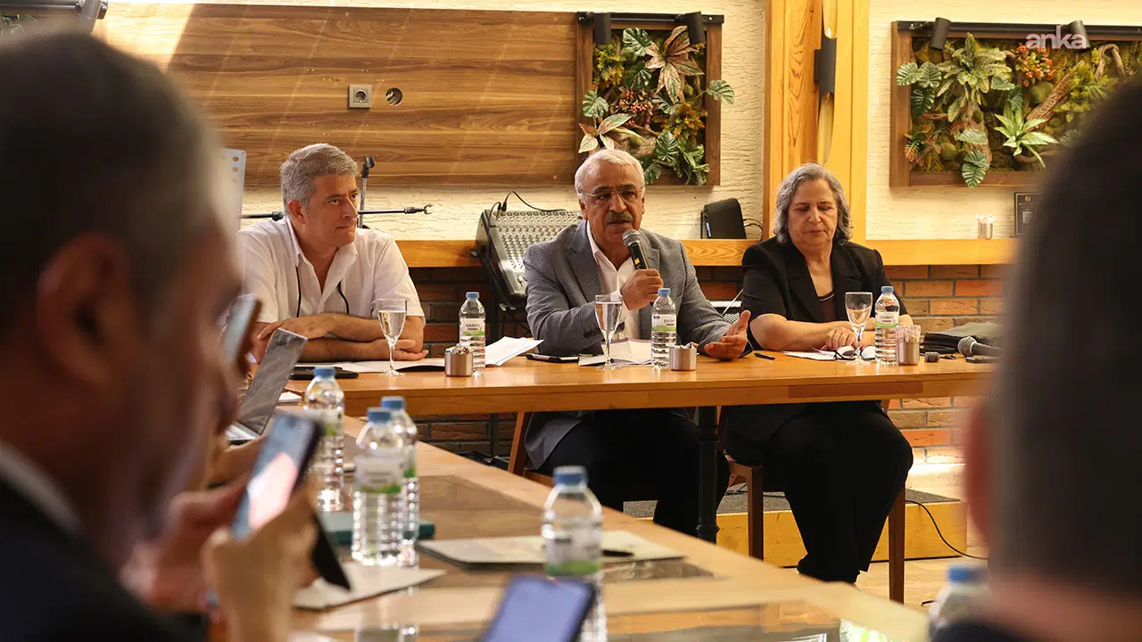 DEM Parti Ankara'da gazeteciler buluştu: Gültan Kışanak'tan 'yeni anayasa' çağrısı