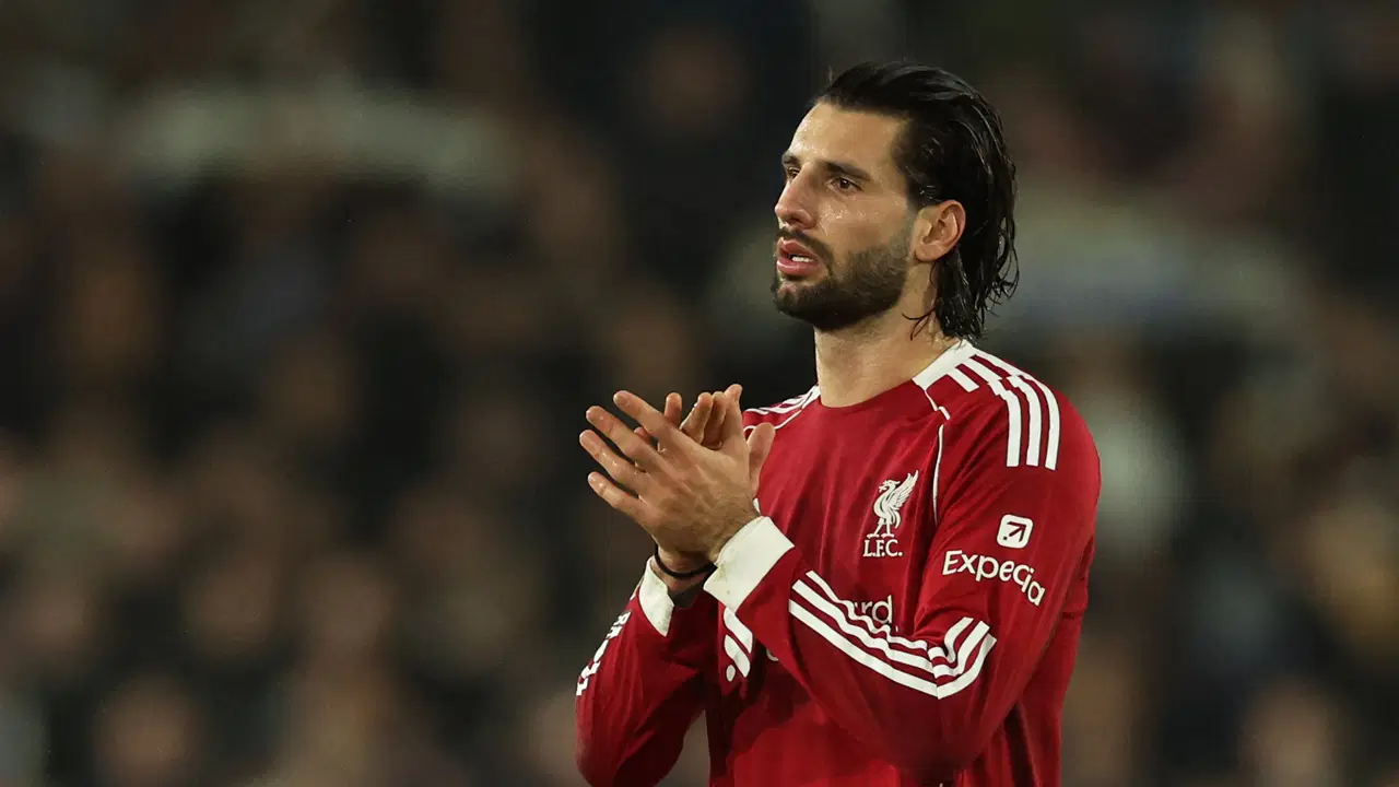 Liverpool, son dakika golüyle yıkıldı!