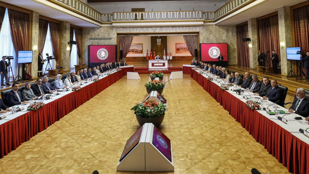 Saat belli oldu: TBMM Başkanı Kurtulmuş grup başkanvekilleriyle görüşecek