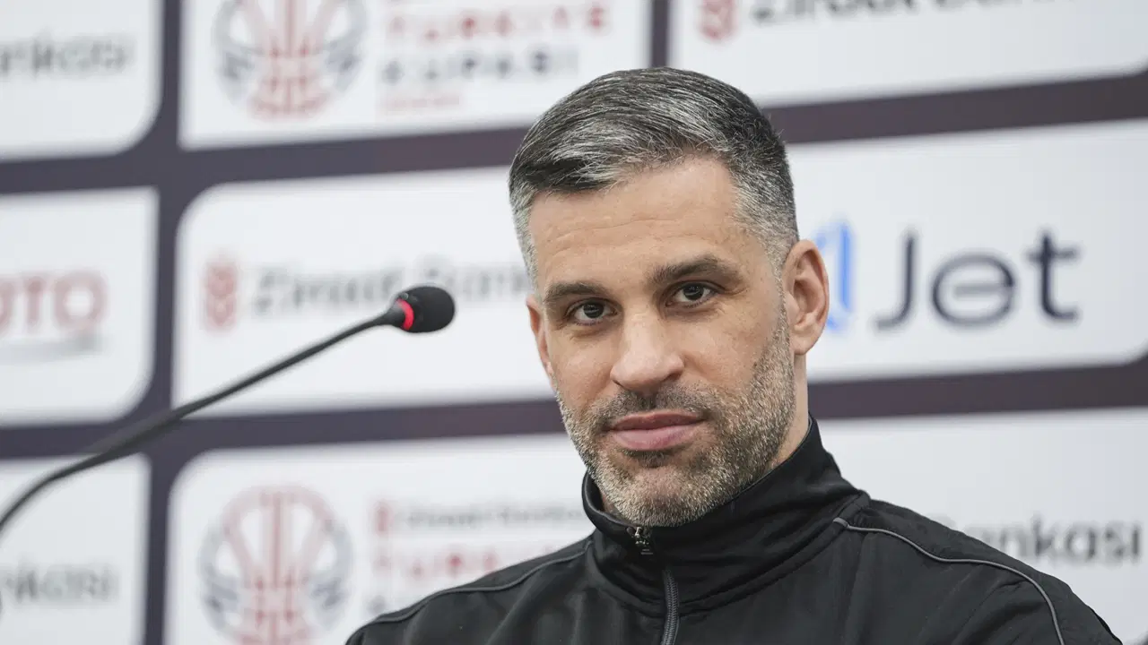 Dusan Alimpijevic'ten Fenerbahçe maçı için açıklama: 'Galip gelmek için farklı bir şey yapmak durumundayız'