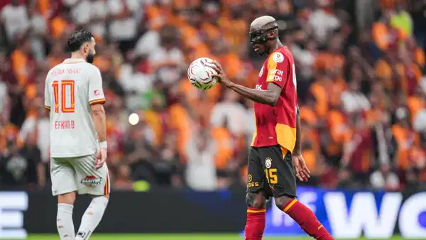 Eski hakemler, Galatasaray - Göztepe maçını değerlendirdi: 'VAR kararının yanlış olduğunu düşünüyorum'