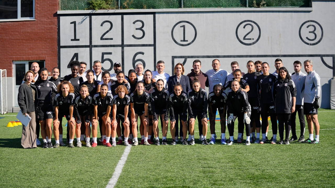 Burak Sidar ile yollar ayrıldı: Beşiktaş Kadın Futbol Takımı'nda Sarp Yiğit dönemi! 