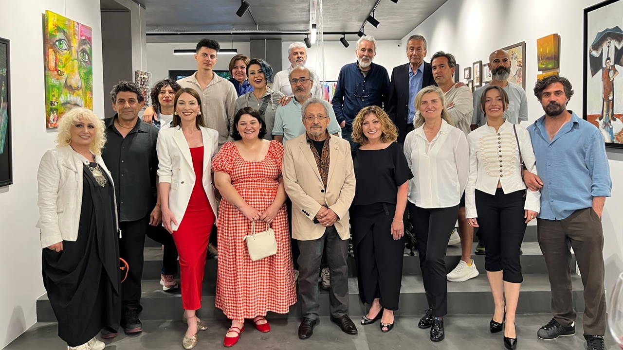 'Yeniden: Babanı Anlat' sergisi Artopia Sanat Galerisi’nde açıldı