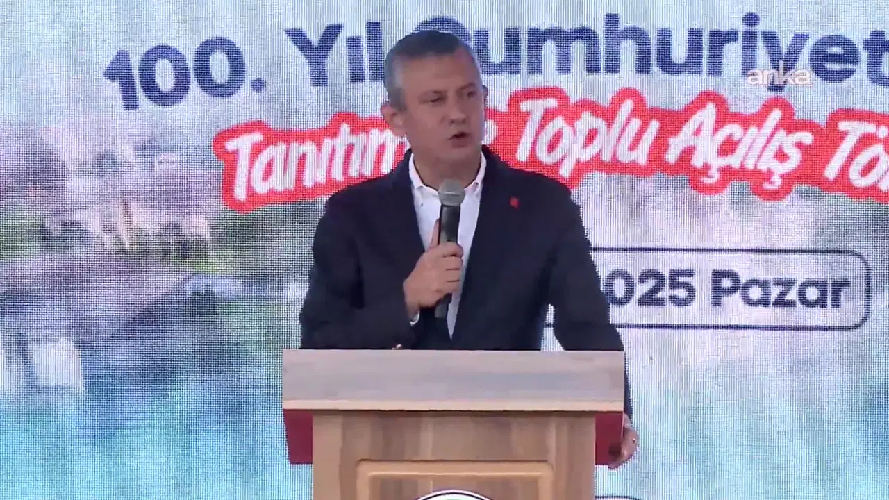 Özgür Özel, Bolu kampı sonrası açıkladı: 'Bütün belediye başkanlarımıza tehditler geliyor!'