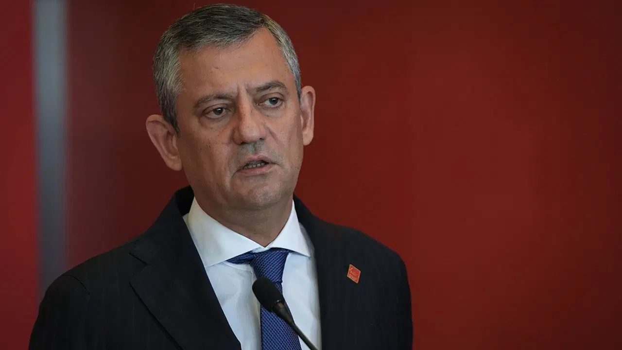 Özgür Özel'den orman yangınları tepkisi: 'Yaşadığımız kriz milletin yanında olmayan devletsizlik krizidir'