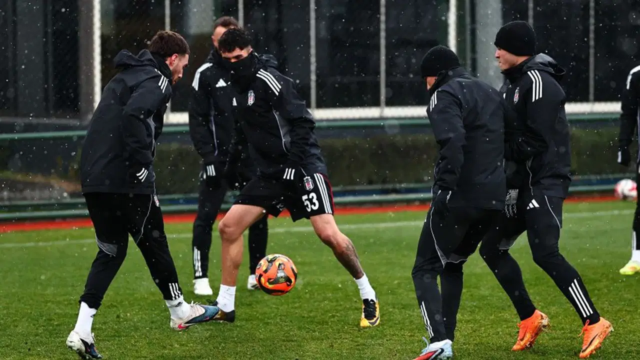 Beşiktaş'ta sakatlık: Maç kadrosundan çıkarıldı!