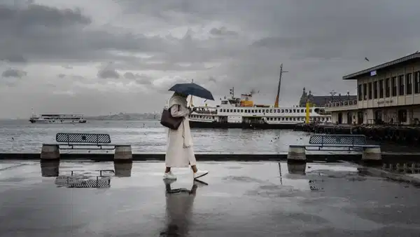 İstanbul'a gök gürültülü sağanak yağış uyarısı