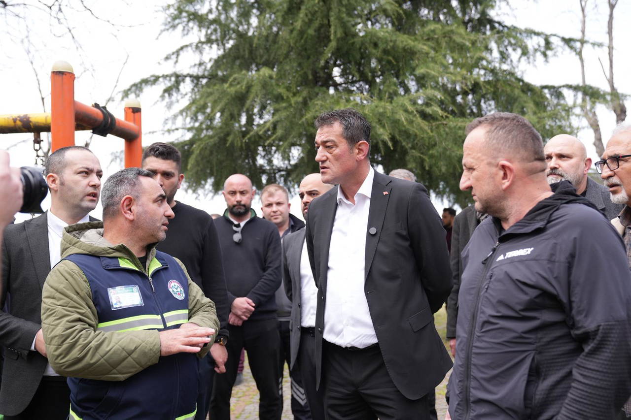 Taşbaşı Parkı’nda başlatılan izinsiz sondaj çalışmasını belediye durdurdu