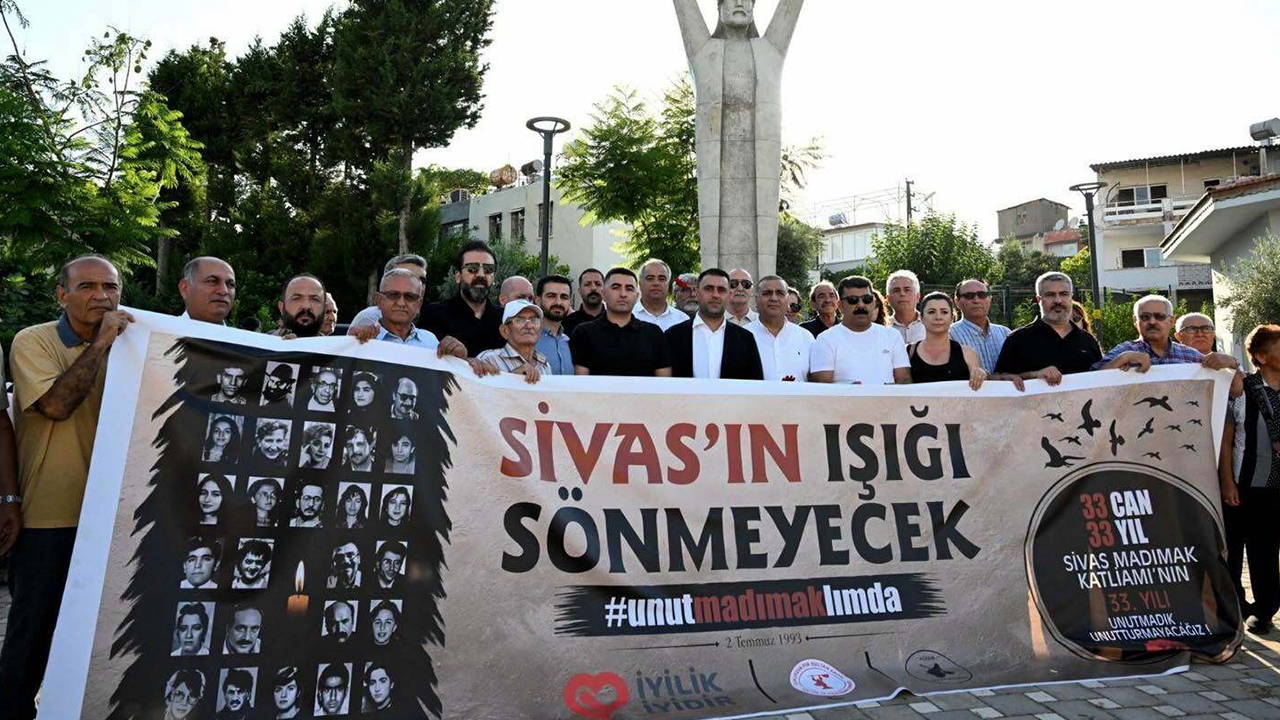 Madımak'ta hayatını kaybeden sanatçı ve aydınlar, Çukurova'da alındı