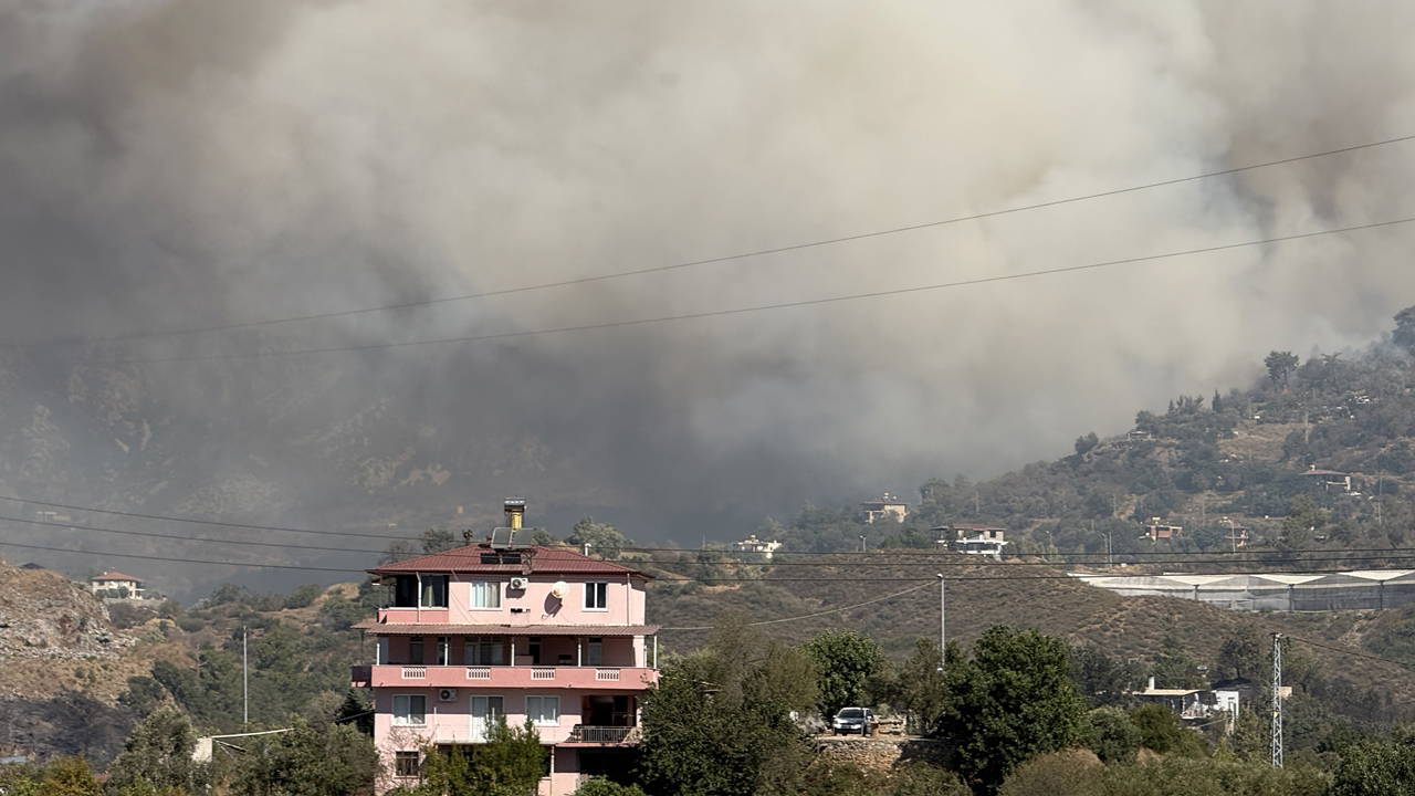 Alanya'daki orman yangınında 2'nci gün: Müdahale sürüyor!