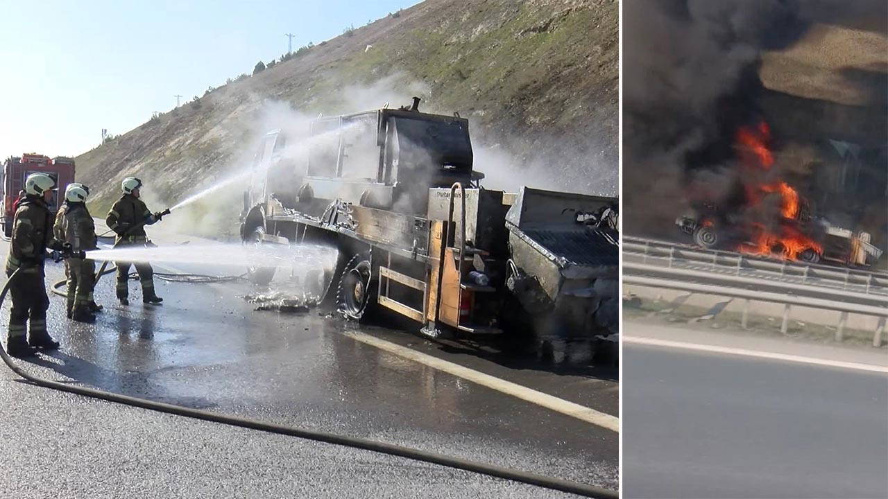 Arnavutköy Kuzey Marmara Otoyolu'nda iş makinesi alev alev yandı