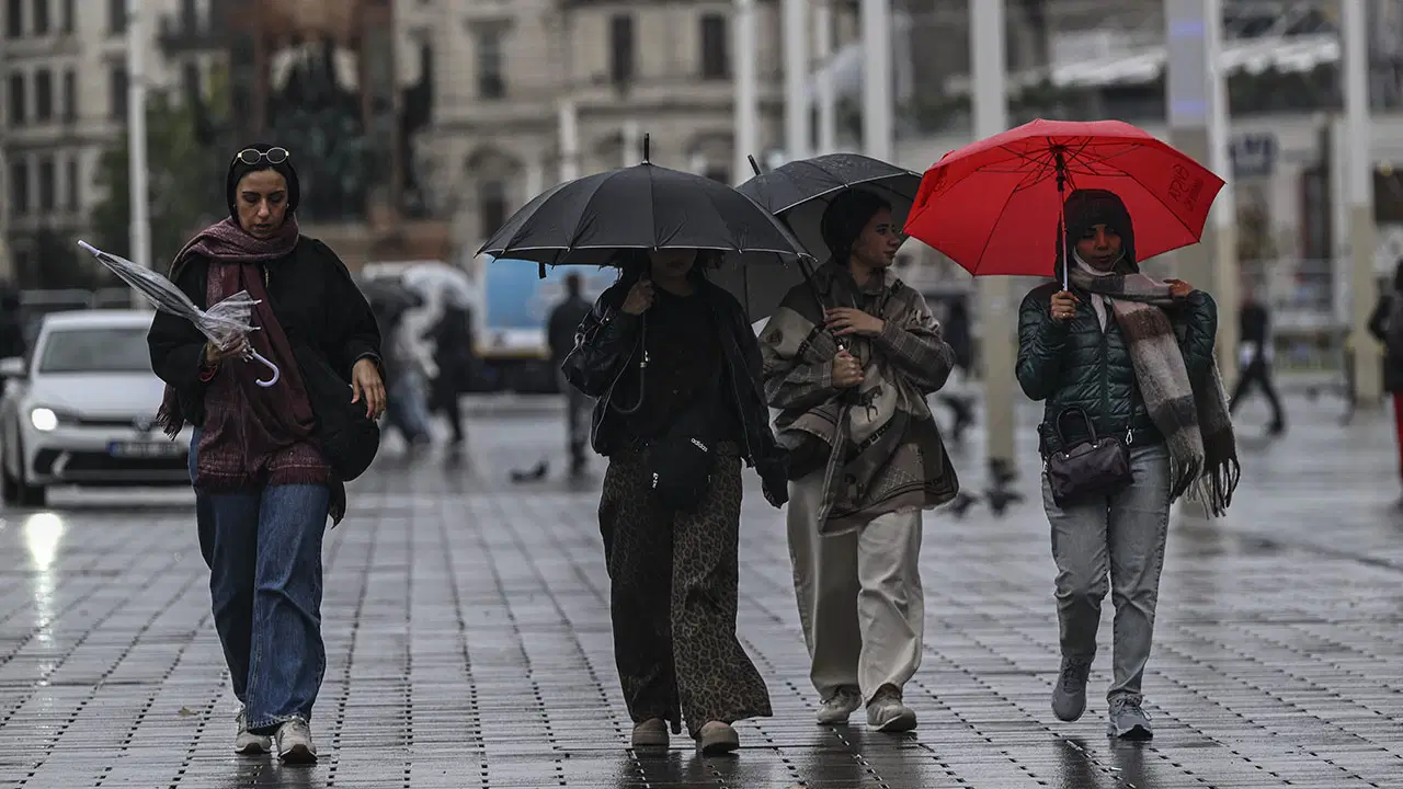 AKOM'dan sağanak uyarısı: İstanbul'da yarın planı olanlar dikkat!