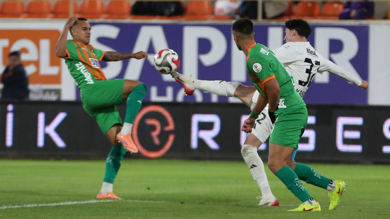 Alanya'da gol sesi çıkmadı!