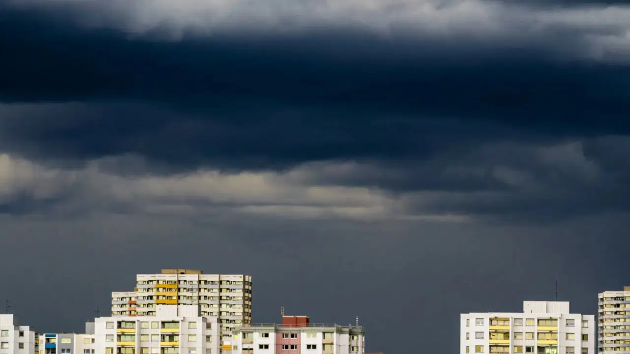 İran’da 'kara yağmur' ve deprem riski... Türkiye'ye ulaşır mı?