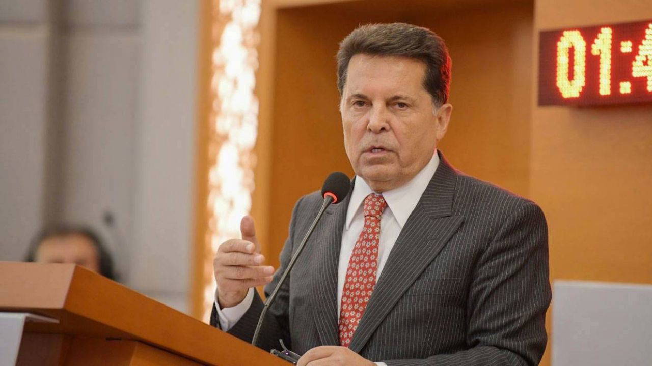 Ahmet Özer kimdir? Esenyurt Belediye Başkanı Ahmet Özer kaç yaşında, nereli? Ahmet Özer serbest mi bırakıldı?