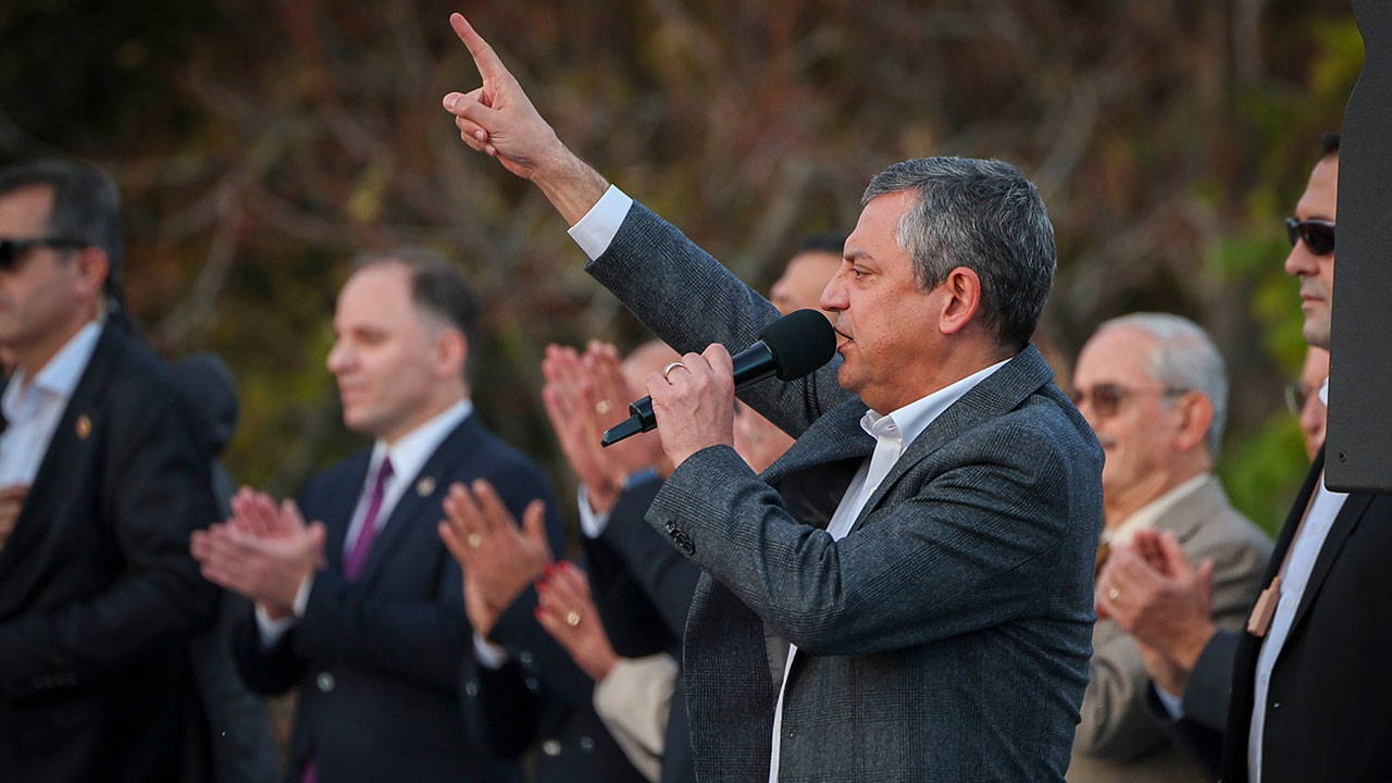 Son Dakika... Özgür Özel'den '29 Ekim' mesajı: Cumhuriyetimizin yeniden kurtarılmasına ihtiyaç var