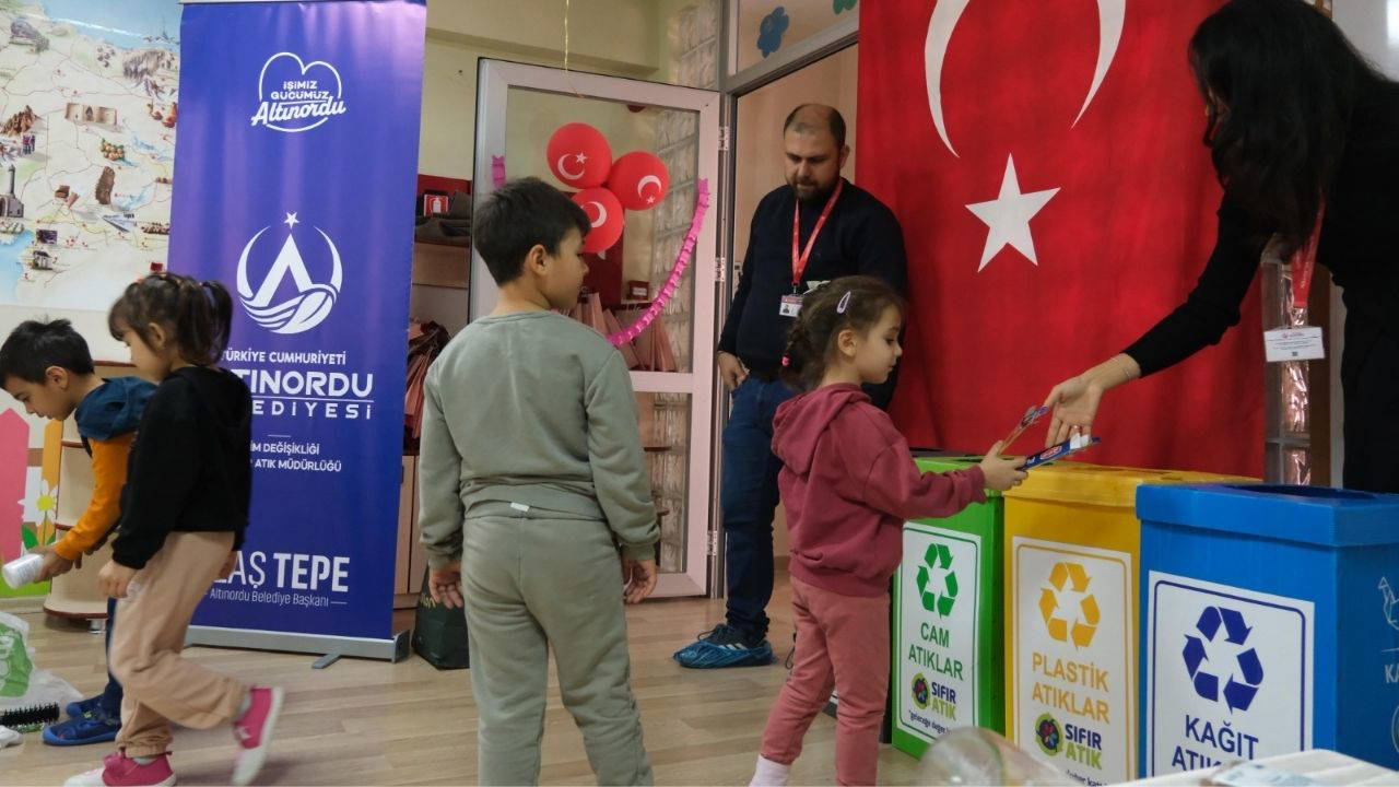 Altınordu Belediyesi’nden geleceğe yatırım: Sıfır atık bilinci anaokullarından aşılanmaya başladı