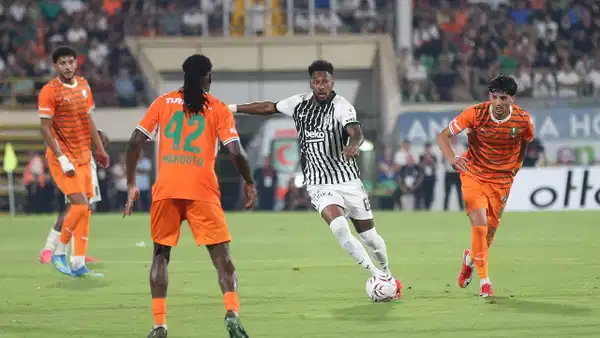 Spor yazarları Alanyaspor - Beşiktaş maçını yorumladı: 'Vincenzo Italiano, Süper Lig gerçeğiyle karşılaştı'
