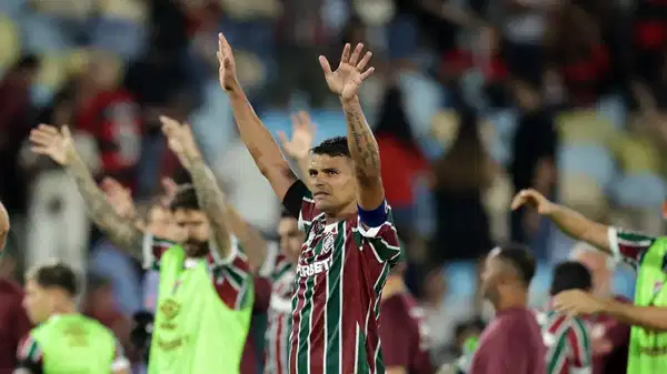 Thiago Silva, Fluminense ile yollarını ayırdı