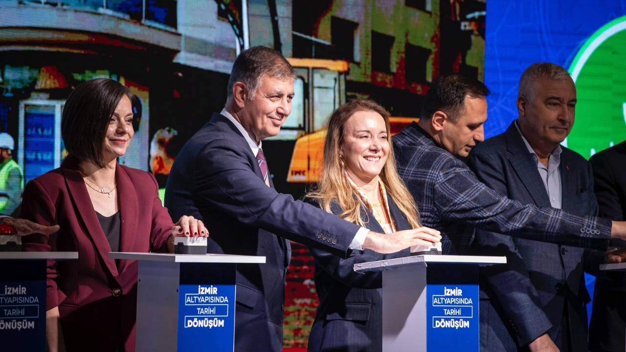 Cemil Tugay: Gururla İzmir’in geleceğini inşa ediyoruz