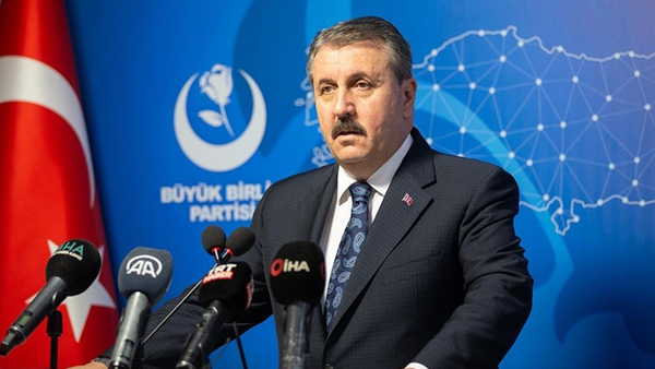 'Küçük ortak' Destici'den dikkat çeken açıklama: 'Tecavüzcülere idam cezasını getireceğiz'