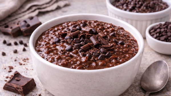 İftar sofralarına özel lezzet: Çikolatalı sütlaç tarifi