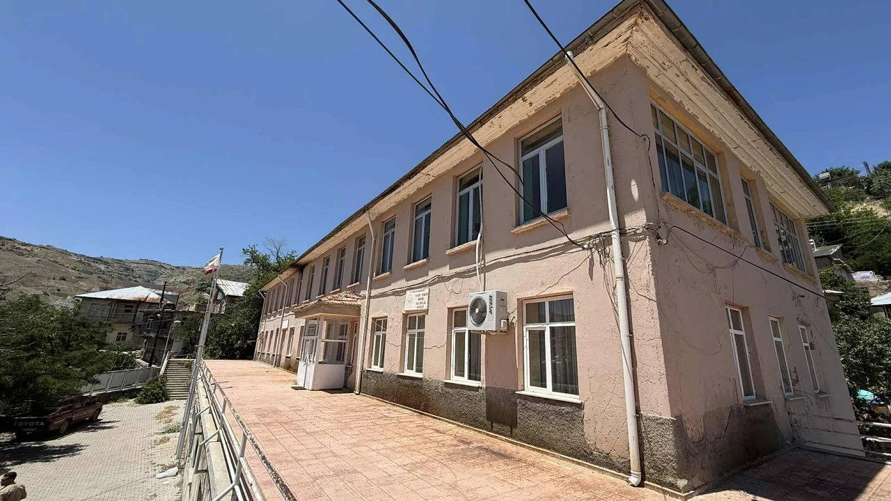 SGK, 1.8 milyon liraya satmış: Hastane, 7 katı fiyatına satışa çıktı