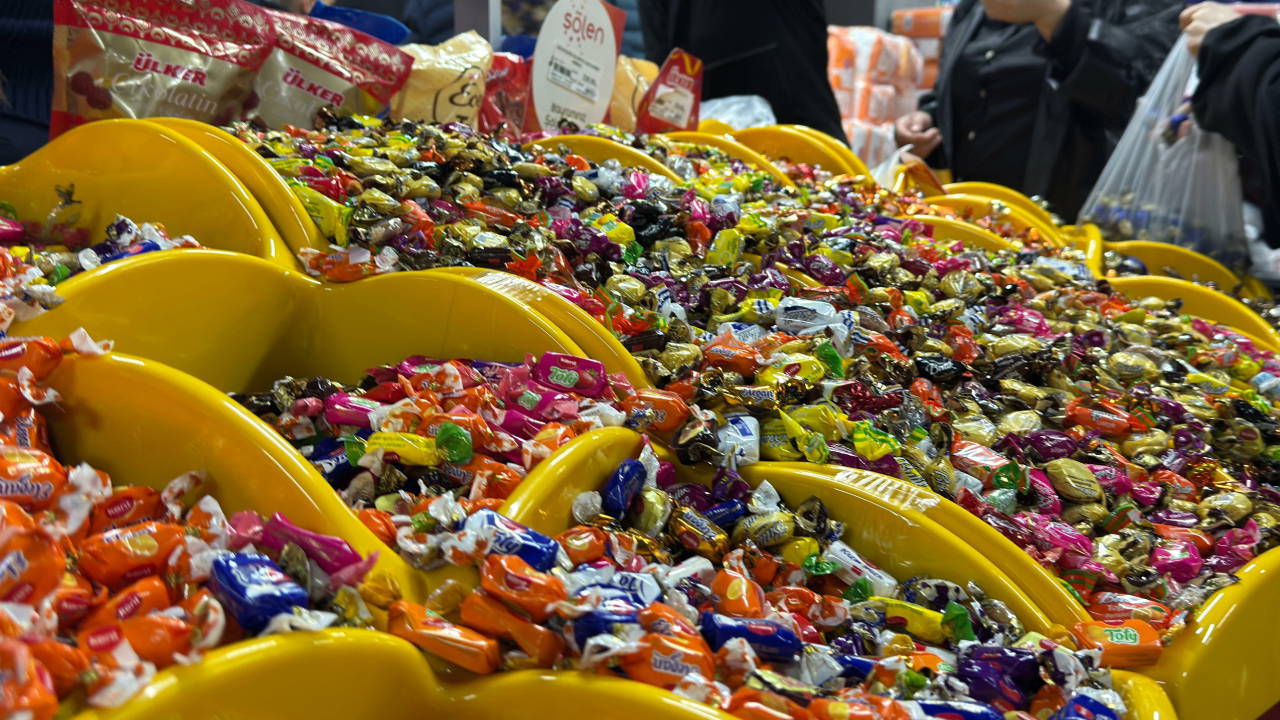 Hakkari'de bayram alışverişi yurttaşın cebini yaktı: 'İhtiyaçları almak istiyorum ama çok pahalı'