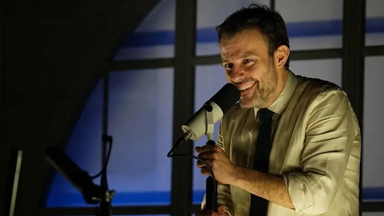 Salih Bademci'nin tek kişilik performansı 'Sesler' 14 Ekim'de sahnelenecek