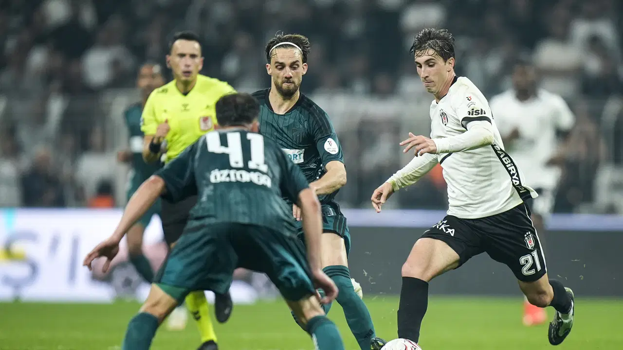 Spor yazarları Beşiktaş - Kocaelispor maçını değerlendirdi: 'Italiano'nun ders çıkarması gereken bir karşılaşma'