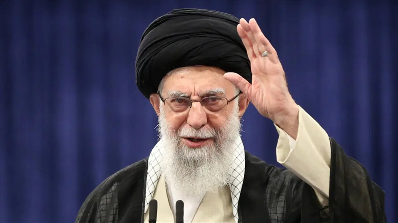 İran basını duyurdu: Ali Hamaney, Meşhed'de toprağa verilecek