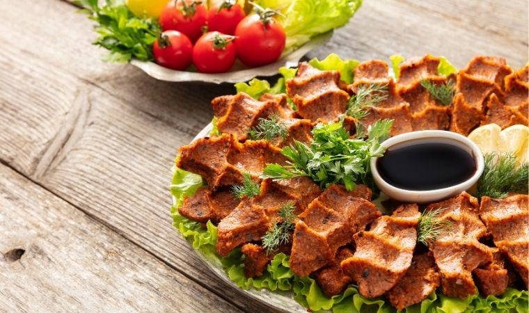 Gelenekten lezzete: Etli çiğ köfte tarifi