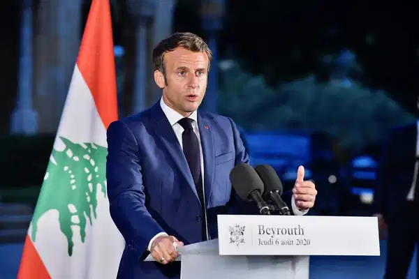 Macron’dan İsrail’e kınama