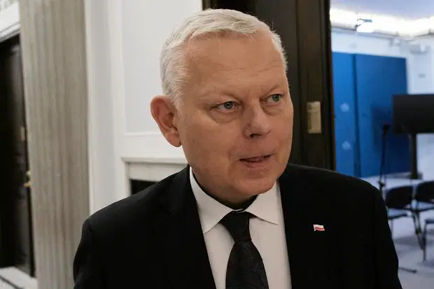 Polonya Parlamentosu’nda “gerizekalı” krizi