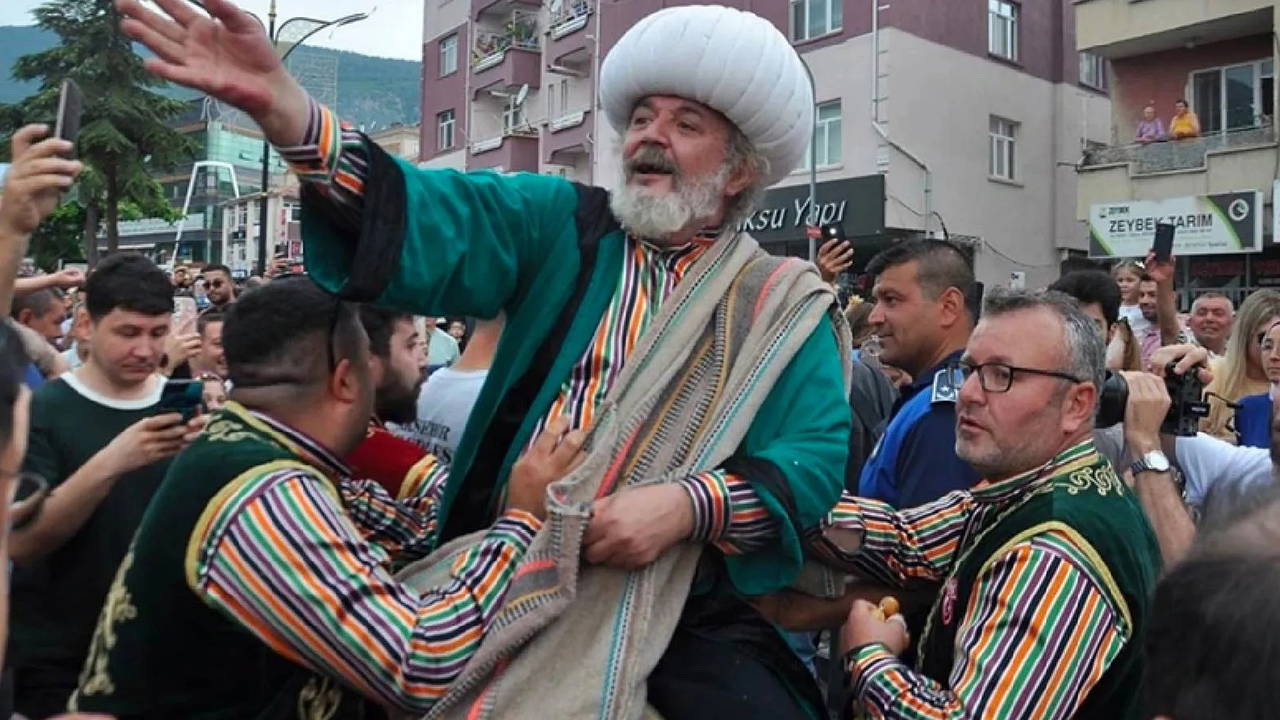 Kayyım şakası yapan ünlü oyuncu Müfit Can Saçıntı ifadeye çağrıldı