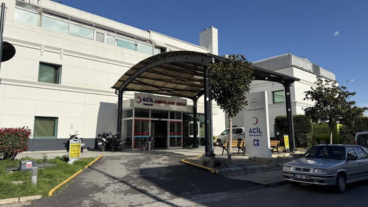 Sakarya'da yurtta zehirlenme paniği: 14 öğrenci hastaneye kaldırıldı!