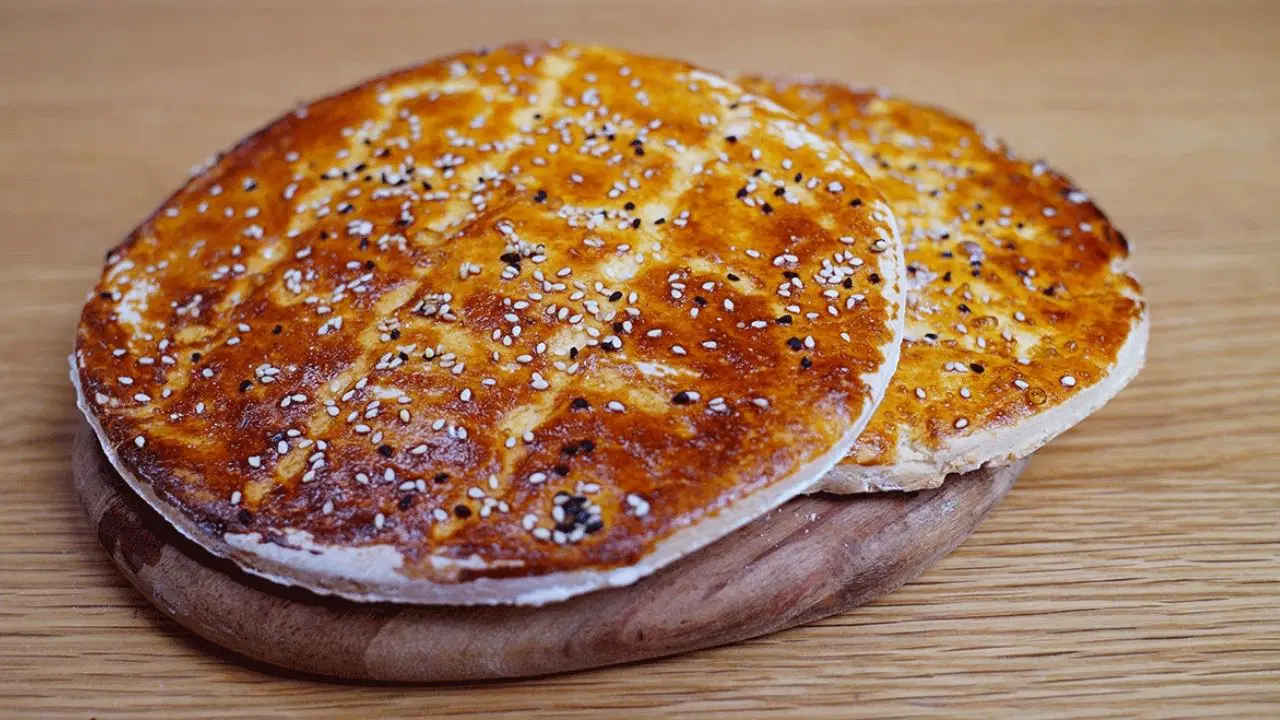Glutensiz beslenenlere özel: Yumuşacık yumurtalı pide tarifi